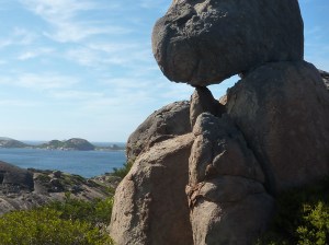 Huge boulders balancing on each other - awesome